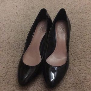 Vince Camuto black patent leather pumps